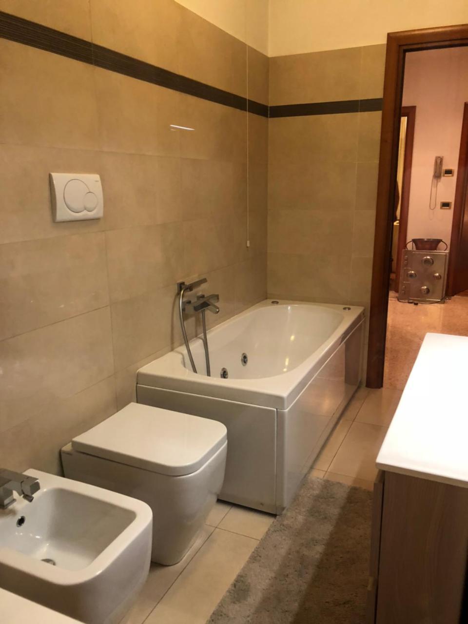 Smart House - Ammiragli2 Apartment โรม ภายนอก รูปภาพ