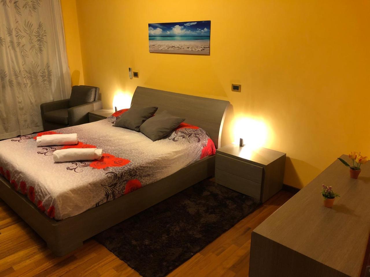 Smart House - Ammiragli2 Apartment โรม ภายนอก รูปภาพ